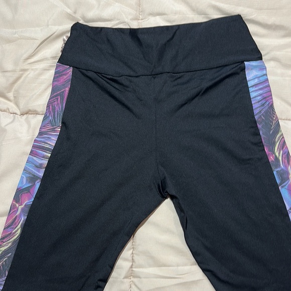 LEGGINGS BLACK SIDE DETAILS - Picture 4 of 4